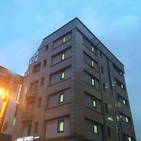 E Residence Сеул Екстер'єр фото