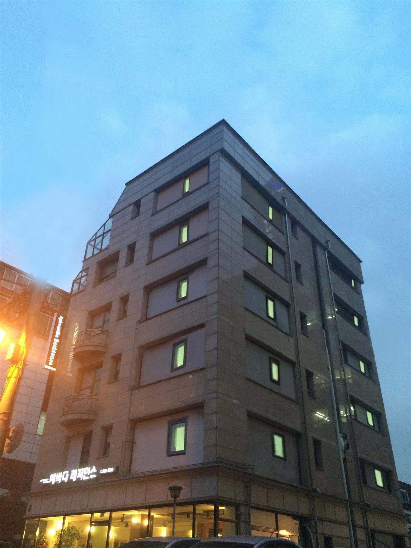 E Residence Сеул Екстер'єр фото